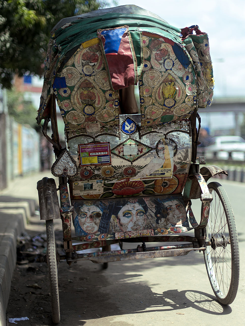 1117 Rikshaw cyclers. Bangladesh. 