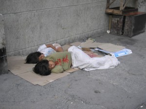 187 02 street children philippines 300x224 187 02 street children philippines