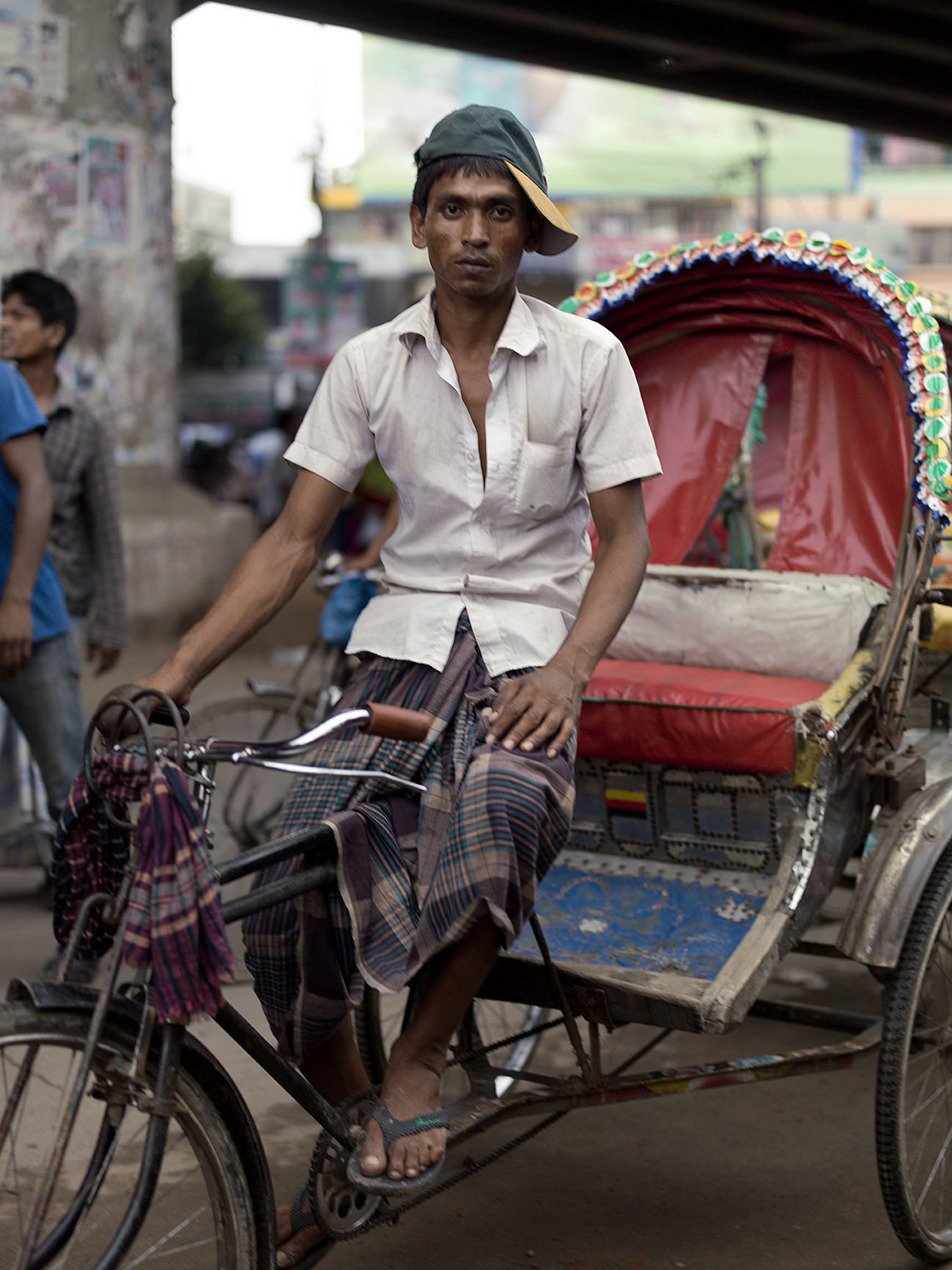 3611 Bangladesh. Rikshaw Cyclers